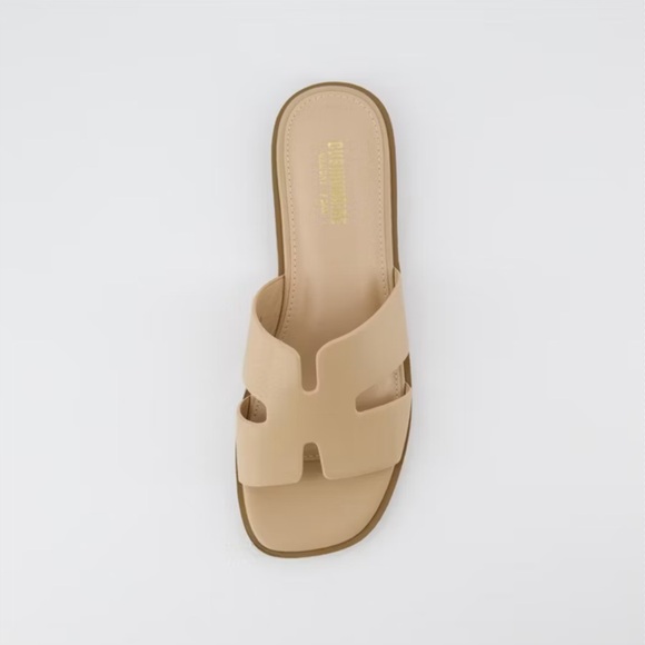 CUSHIONAIRE Voyage Cutout Strap Slides for Women - Picture 7 of 9